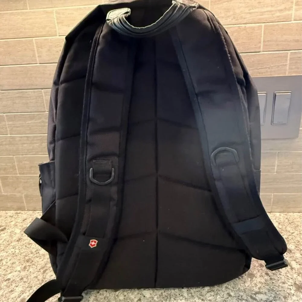 Victorinox Black‎ Laptop School Work Travel Backpack (Approx 14 x 18 x 7 inches)